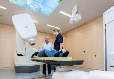 CyberKnife vs Gama Knife: Hangi Radyocerrahi Yöntemi Size Daha Uygun?